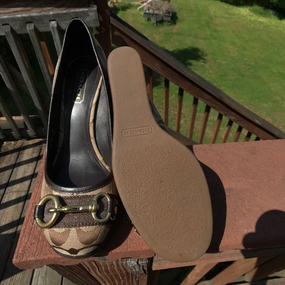 Coach Wedge Classic Style Heels - Picture 3 of 8